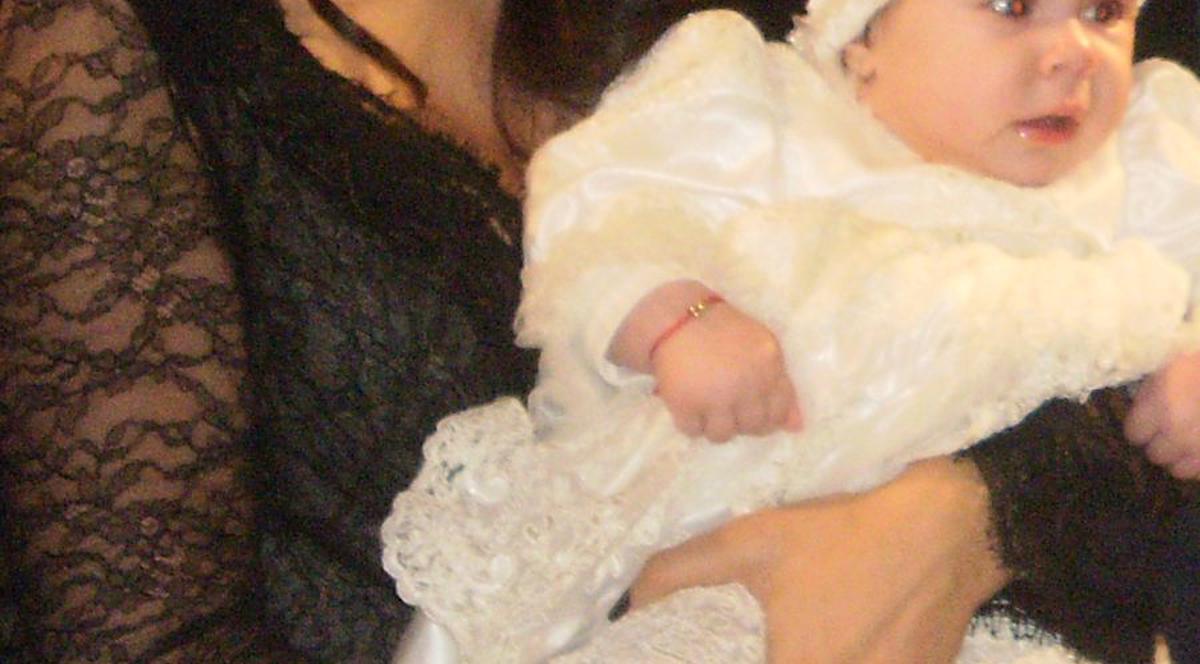 RALUCA PASTRAMĂ arată INCREDIBIL la un an DUPĂ CE A NĂSCUT! IATĂ care ESTE SECRETUL EI! 