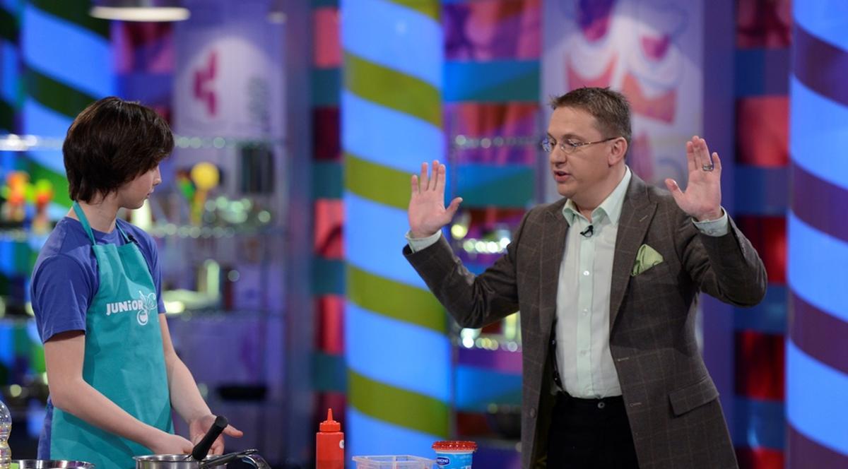 Un puşti îl imită pe Florin Piersic, în platoul emisiunii "Junior Chef"