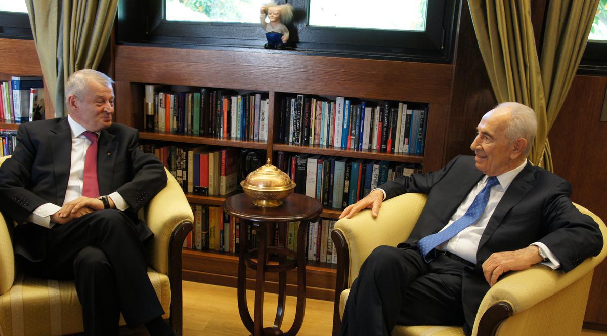 Primarul Sorin Oprescu apelează la ajutorul medicilor israelieni pentru noul spital pe care-l va face în Bucureşti