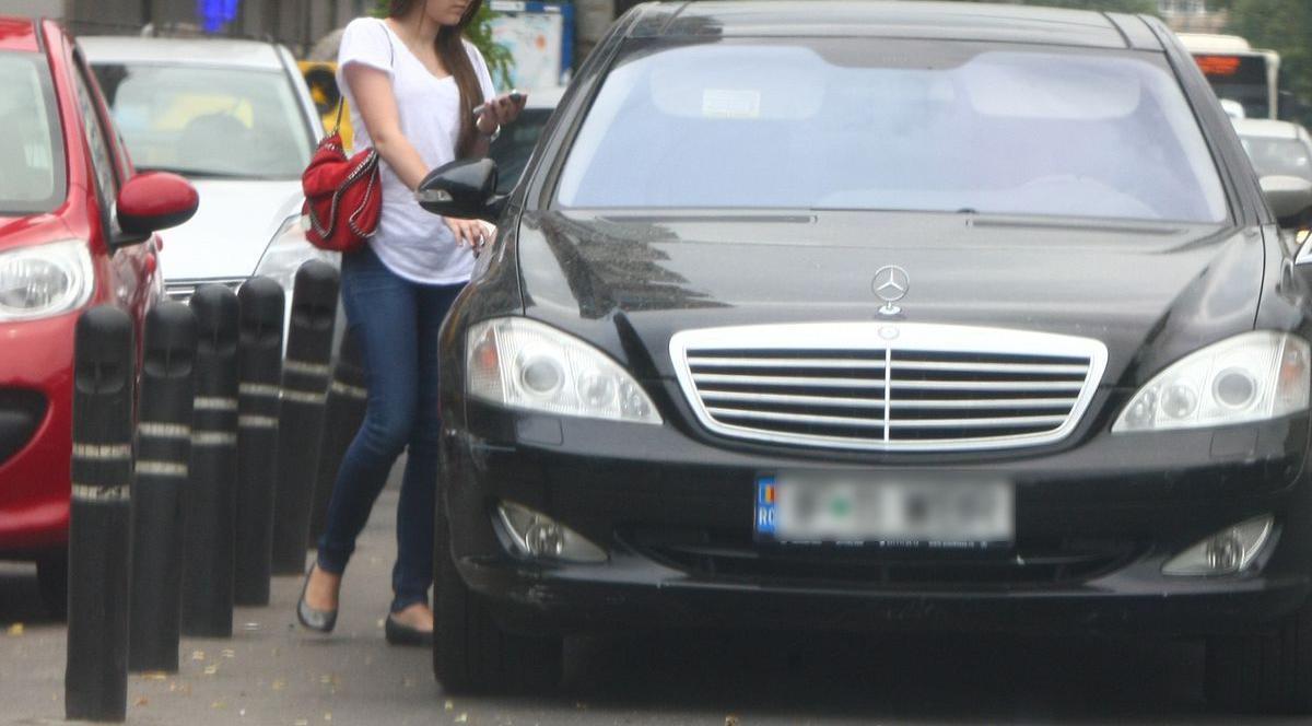Dosar penal pentru fiica cea mare a lui Gigi Becali, după ce a lovit cu maşina un bărbat