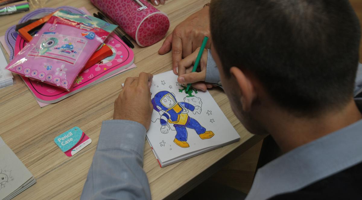 Copiii cu dizabilităţi de la "Sf. Andrei" din sectorul 6 s-au mutat din centrul de plasament într-o casă familială