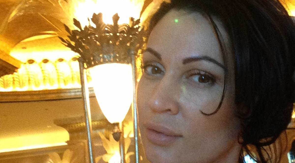 MOMENTE DE COŞMAR pentru NICOLETA LUCIU: "Nu mai PUTEAM SĂ STAU NICI MĂCAR ÎN ŞEZUT. Au chemat SALVAREA"