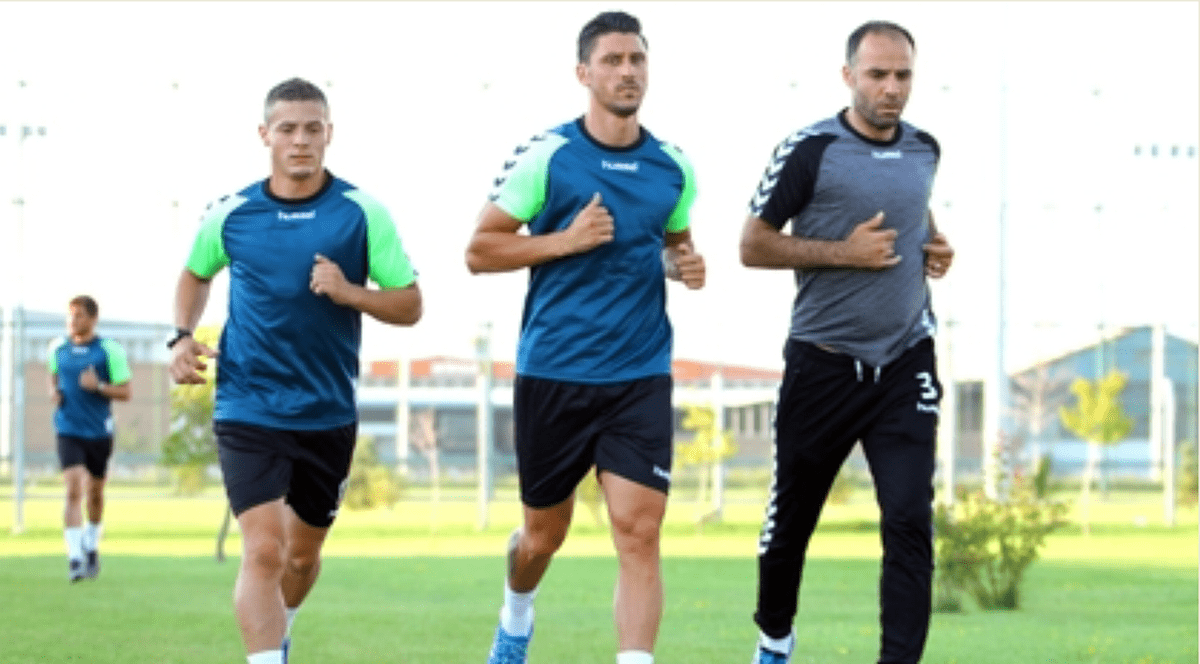 Tur de forţă pentru Marica: a semnat, s-a antrenat, a plecat! 