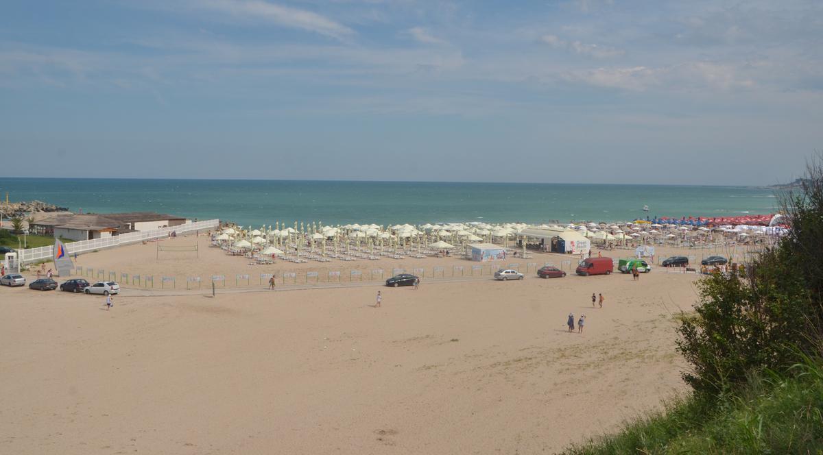 Un tată a murit încercând să-și salveze fiica din valuri | Un paramedic SMURD și-a riscat viața ca să-i ajute