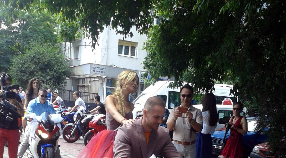 IMAGINI INEDITE! Nuntă PE MOTOARE, la Galaţi