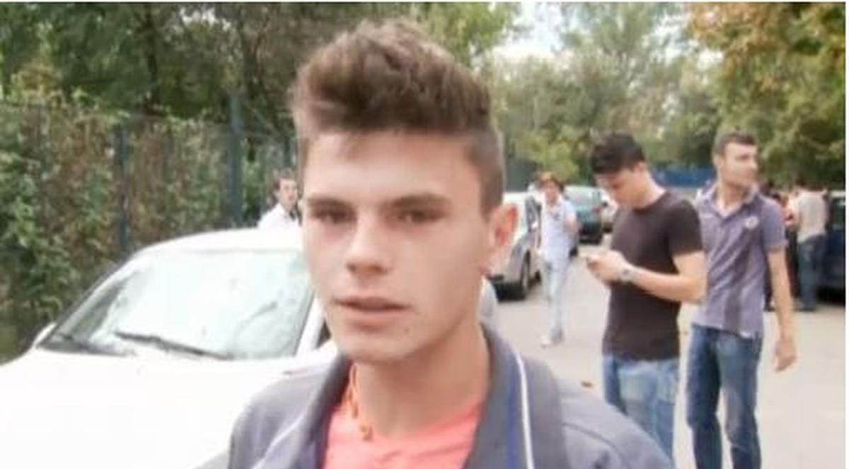 A BĂUT un pahar cu VIN înainte de BAC. Ce a SCRIS ELEVUL la proba de LIMBA ROMÂNĂ | VIDEO