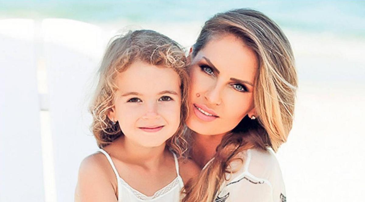 Andreea Bănică, REGRETUL care o va urmări TOATĂ VIAŢA. Ce i s-a ÎNTÂMPLAT fiicei sale