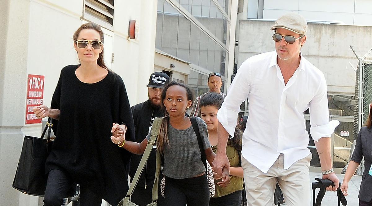 BOMBĂ LA HOLLYWOOD! ANGELINA JOLIE l-a părăsit pe BRAD PITT! Un copil cu o altă femeie, MOTIVUL DESPĂRŢIRII?