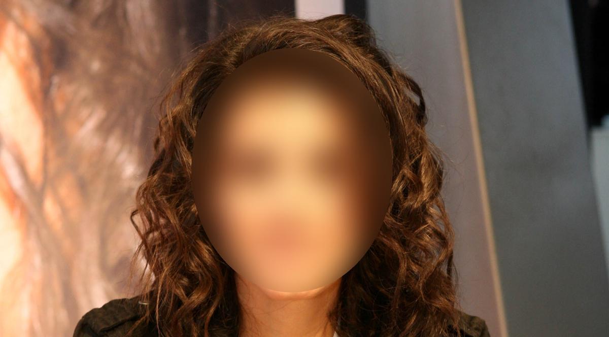 INCREDIBIL! O VEDETĂ SUPERCUNOSCUTĂ, INTERNATĂ de URGENŢĂ. Ce i-au SCOS MEDICII DIN URECHE te va ÎNGROZI