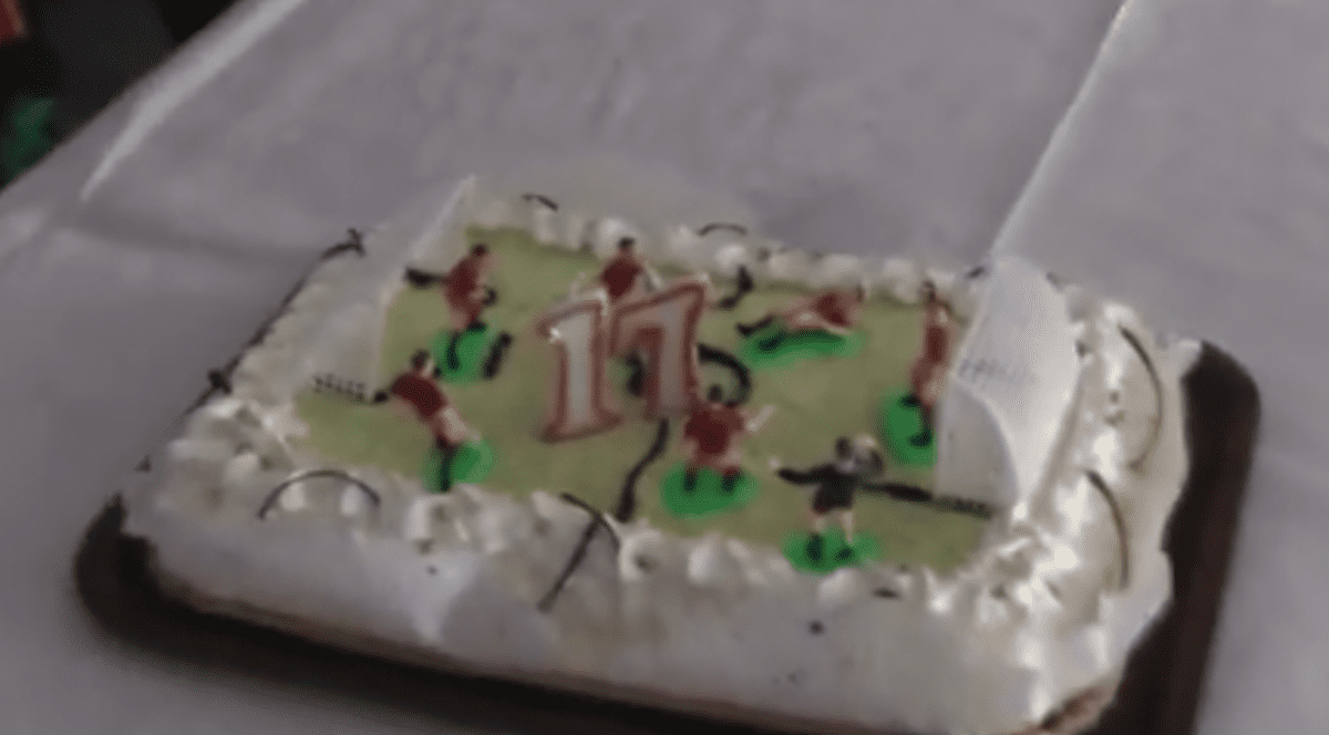 Aniversare cu tort în cantonamentul naţionalei de juniori U17 / VIDEO