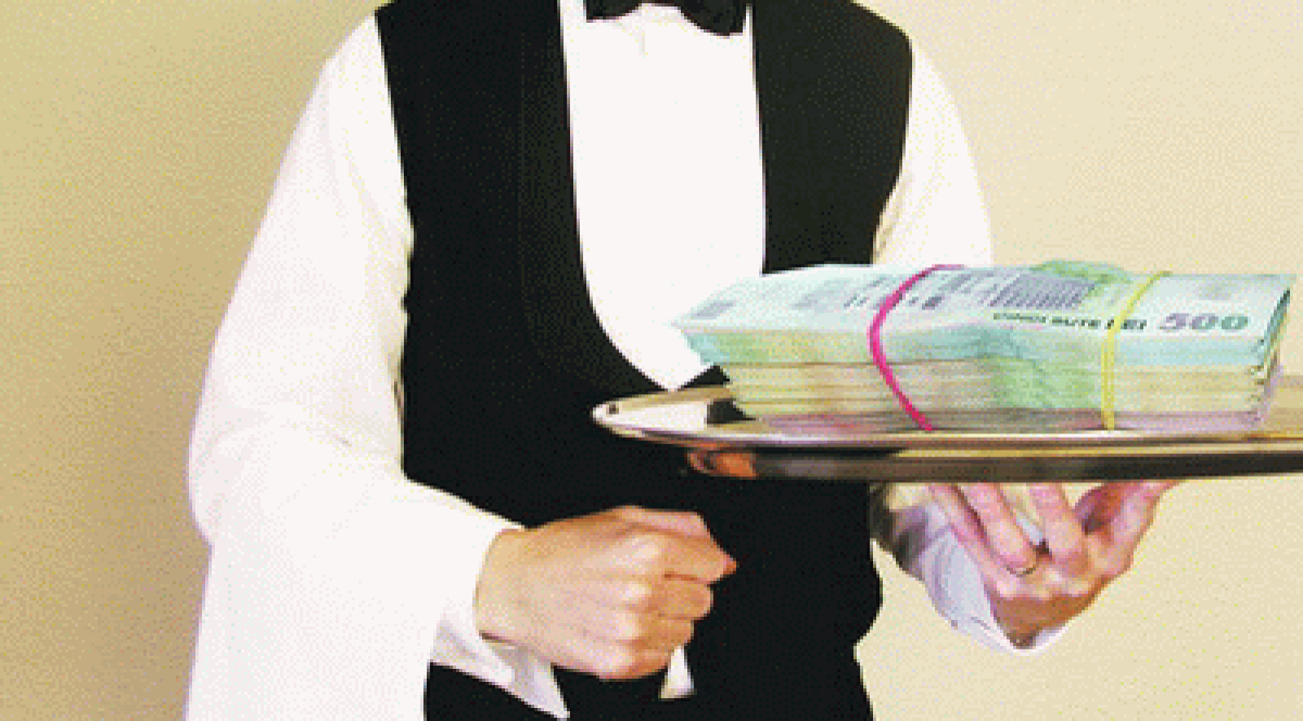 BACŞIŞUL ar putea fi trecut pe NOTA de PLATĂ