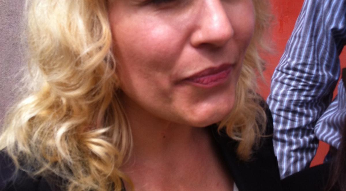 Primele declarații ale Elenei Udrea la ieșirea de la Târgșor: ”A fost destinul meu”