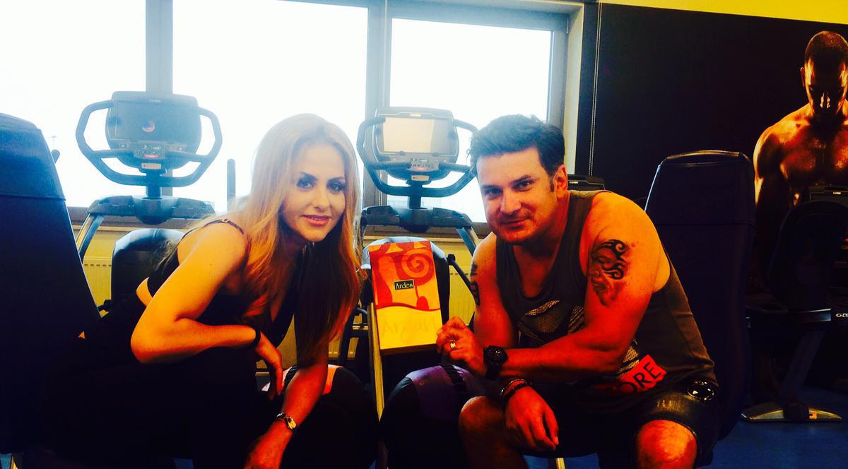 Un manelist foarte cunoscut recunoaște! ”Am pierdut toți banii la cazinou”