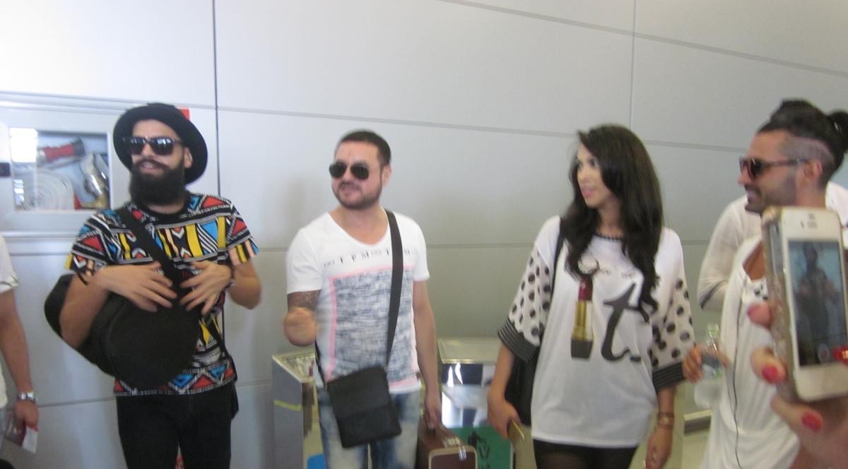 APARIŢIE VESTIMENTARĂ BIZARĂ! Raluca lui Pepe, fără LENJERIE INTIMĂ pe sub dresul transparent?