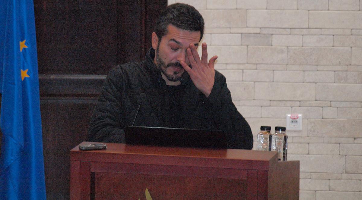 Primele imagini! Adi Despot, de nerecunoscut după incendiul din Colectiv!