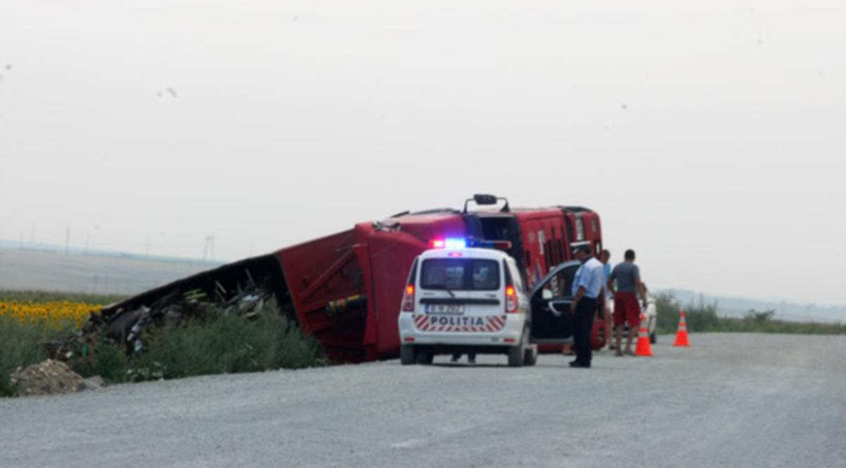 Un TIR cu cereale s-a răsturnat în județul Argeș. Ce alcoolemie avea șoferul