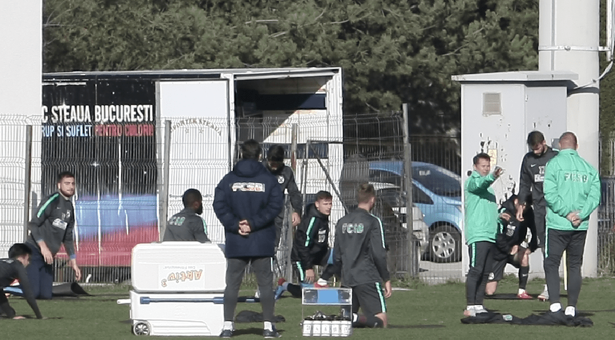 Secunzii lui Reghe au condus antrenamentul Stelei, de joi dimineață. ^Bulgarii de la Litex amenință Steaua  / GALERIE FOTO