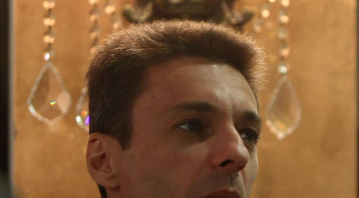 Mircea Badea: "Vine mâine ISIS, mă îmbracă în portocaliu și mă întreabă: 'Prostule, ai două opțiuni, îți tai gâtul sau mai bine te împușc?'"