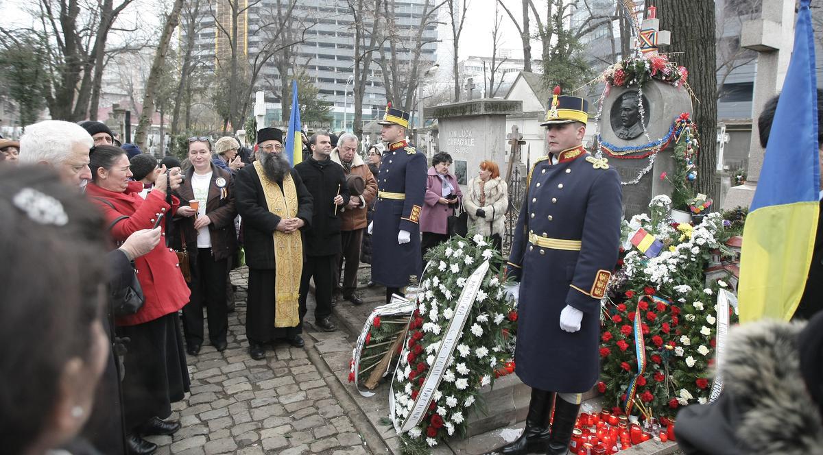 Mormântul lui Eminescu, loc de pelerinaj pentru români 