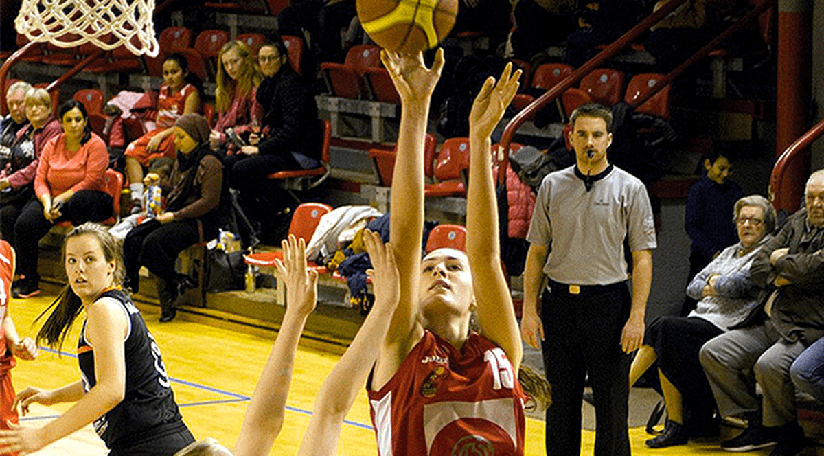 Baschetbalista Adina Stoiedin, în stare de șoc, după atentatele de la Bruxelles: ”Am fiori când mă gândesc!”