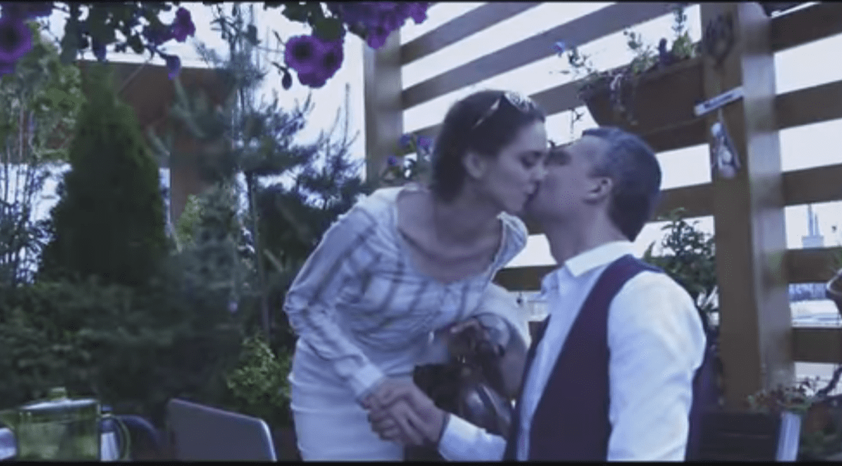 Aurelian Temișan, surprins sărutându-se cu altă femeie! VIDEO