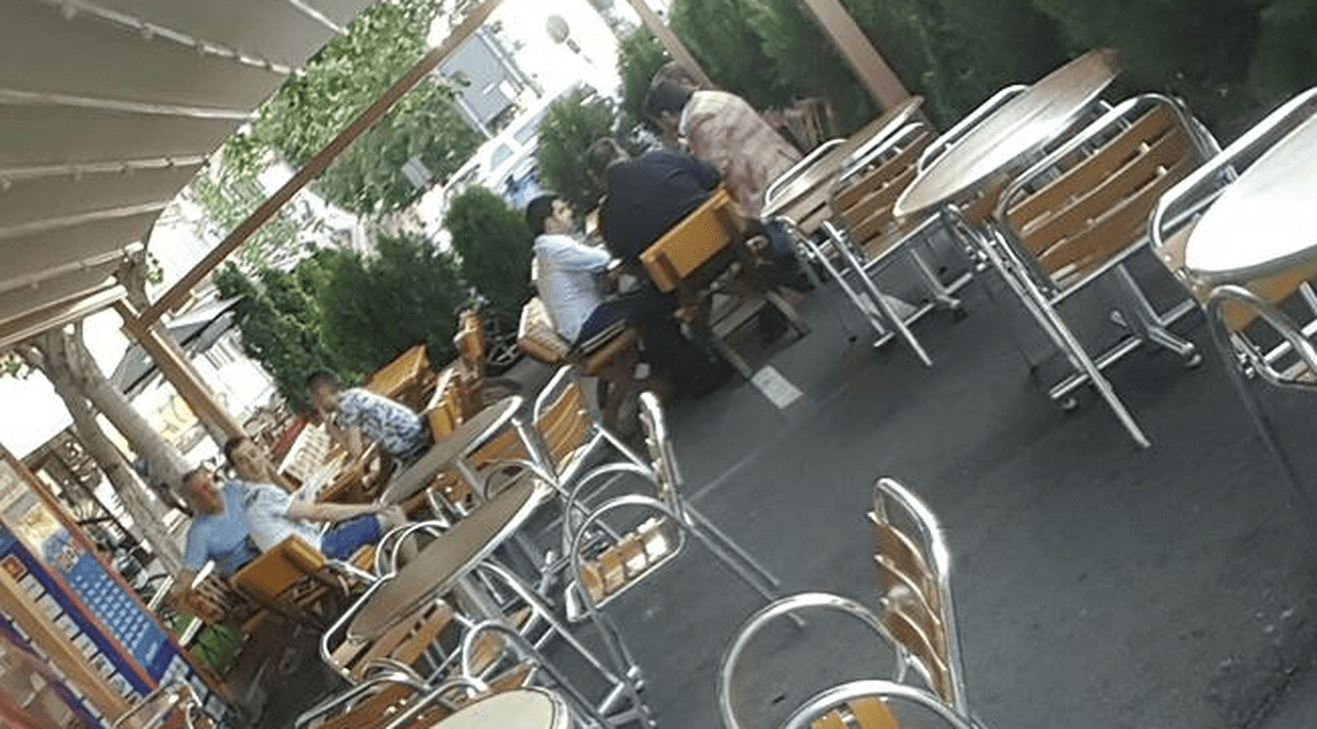 EXCLUSIV| I-a căzut greu la stomac lăutăria! Un manelist i-a șocat pe chelneri când a cerut micul dejun