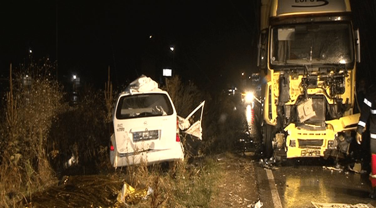 UPDATE | Accident groaznic lângă Ploieşti! Cinci tineri au murit