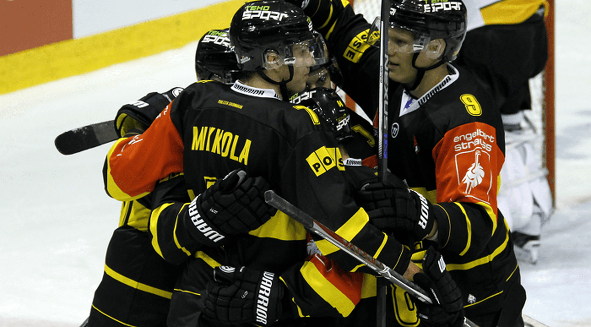 Liga Campionilor la hochei pe gheață se joacă miercuri. Câteva idei de pariat+liga secundă germană