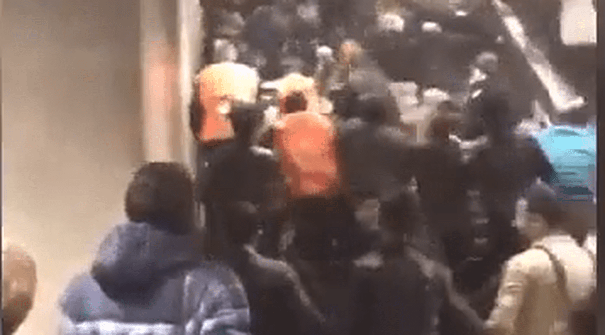 Violențe în Liga Campionilor. Ciocnirile de la metrou FOTO: CAPTURĂ VIDEO