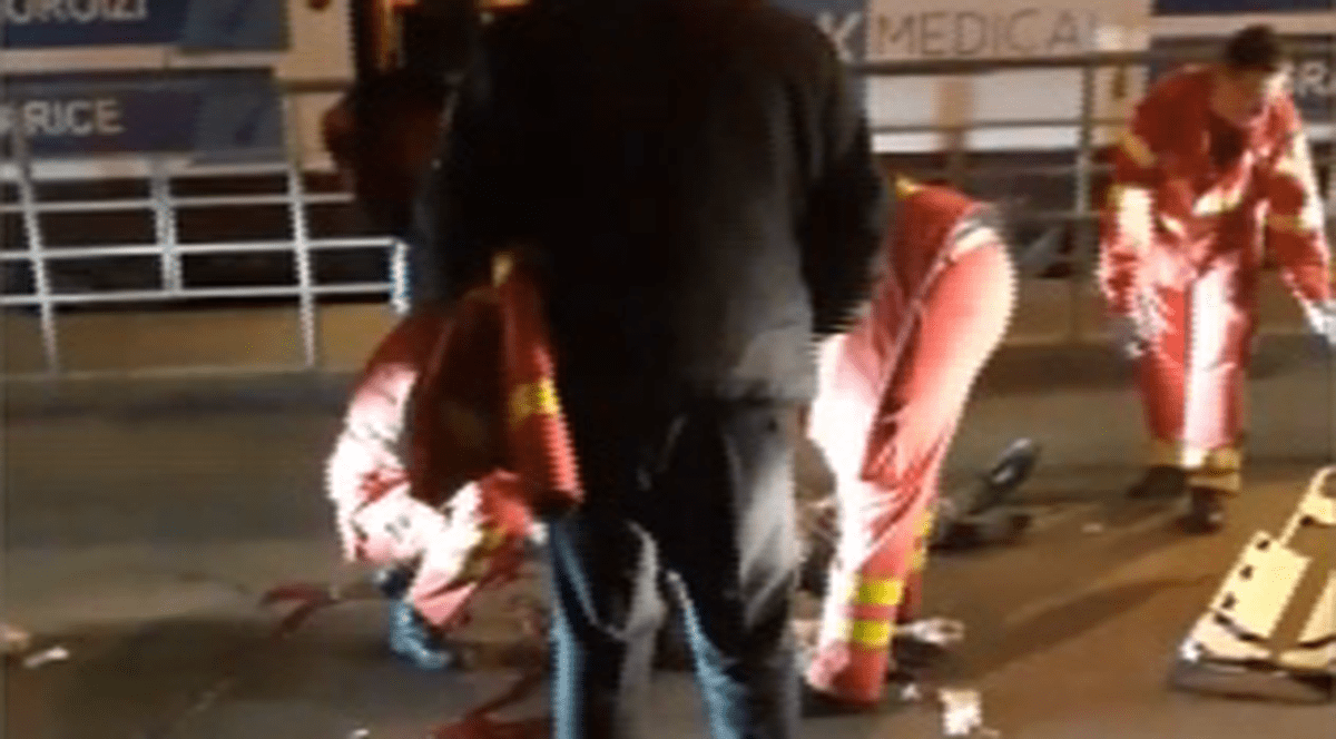 Un bărbat a murit în stația de tramvai, în Galați. Omul a fost spulberat de o mașină