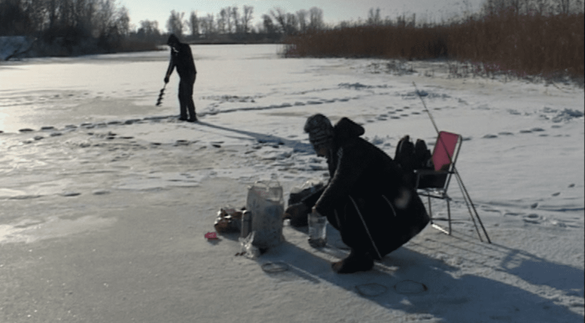 Gerul, motiv de bucurie pentru pescarii la copcă din Galați GALERIE FOTO