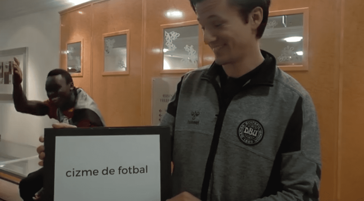 Danezii s-au distrat în cantonament încercând să vorbească în limba română