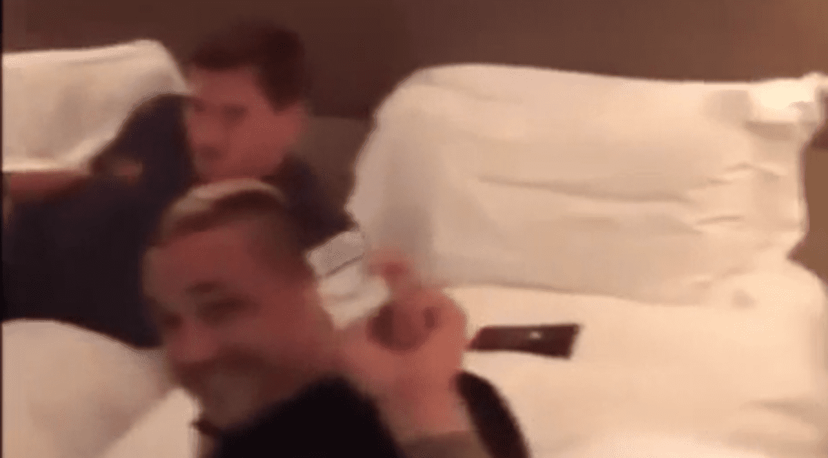 Belgianul Radja Nainggolan fumează ca turcul