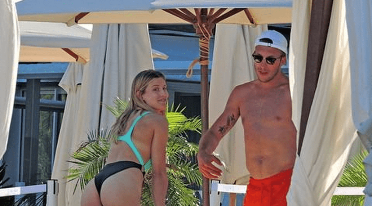 Bouchard, în ipostaze sexy. Jucătoarea din Canada a lansat o nouă modă a costumelor de baie / GALERIE FOTO & VIDEO