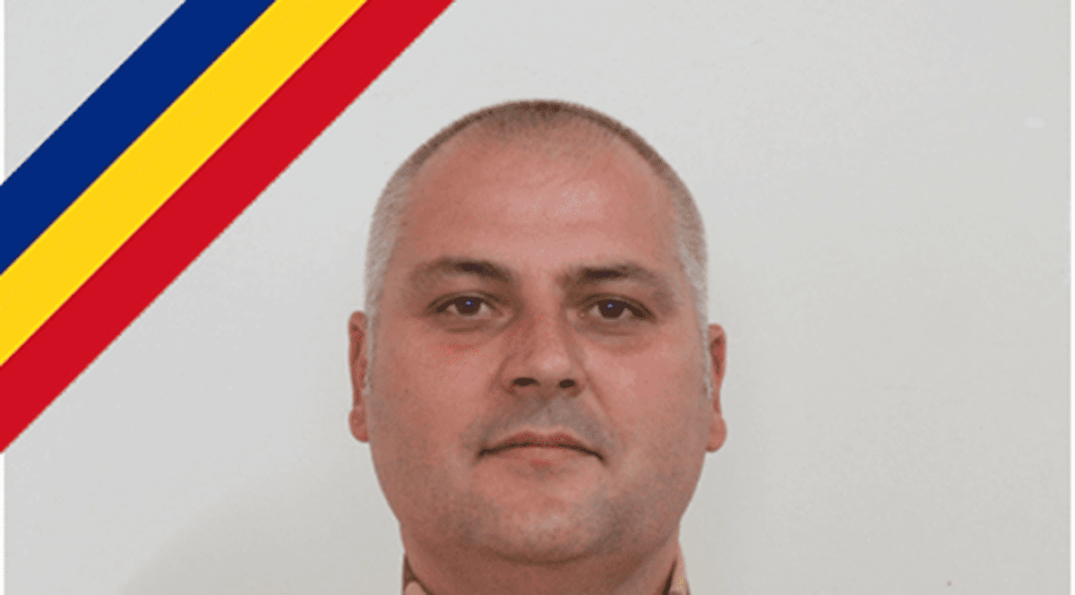Militarul român mort în Afganistan a fost decorat de președintele Iohannis