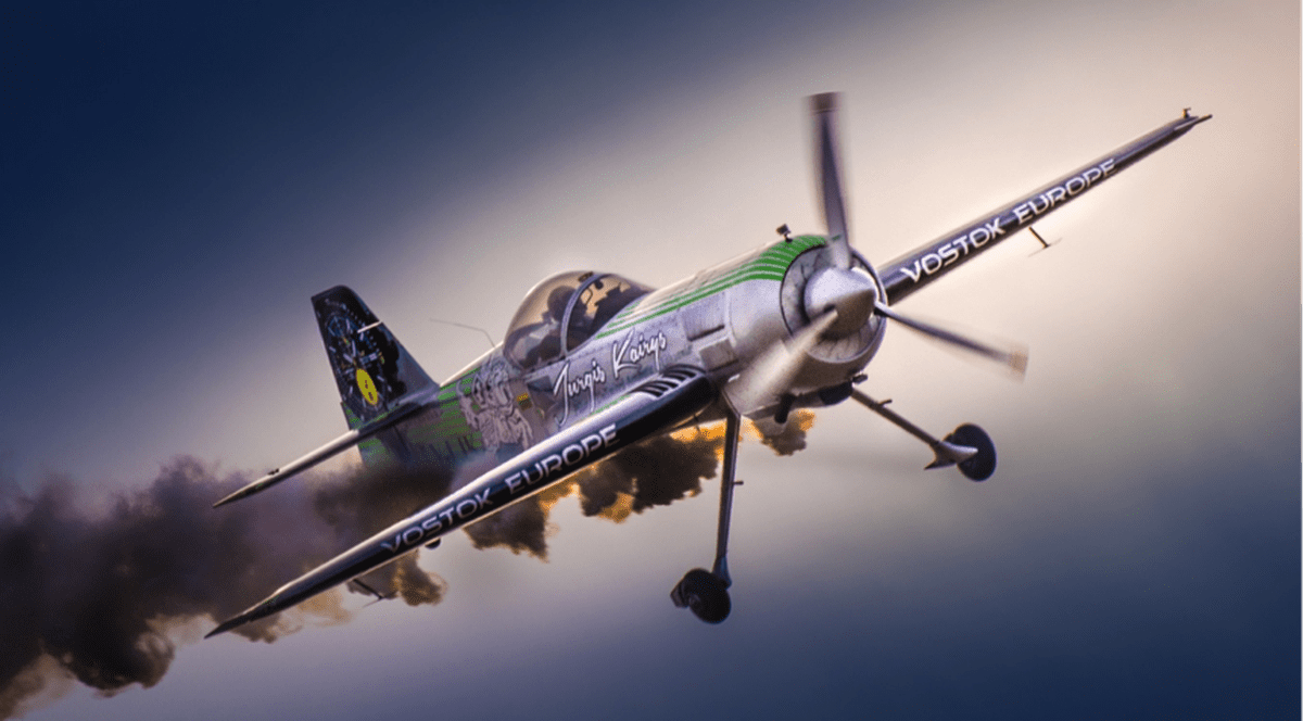 Show-ul Aeromania de pe litoral propune iubitorilor de avioane picnic în vecinătatea pistei și apropierea de piloți și de aeronave