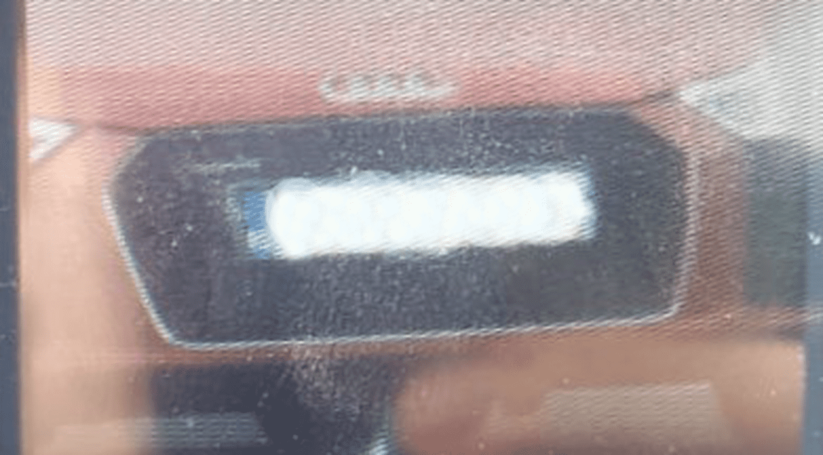 Şofer, prins cu viteză record pe autostradă! A fost înregistrat cu 276 km/h de poliţiştii de la „Autostrăzi” care l-au lăsat pe şofer pieton pentru 90 de zile şi l-au amendat cu 2.900 de lei.