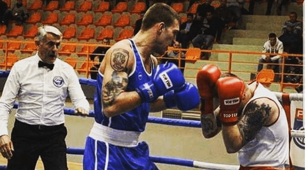 Fiul lui Arkan face box. Tatăl lui e fostul lider paramilitar sârb, ucis în 2000, mama - fost manechin, e patroana de la Obilici | FOTO
