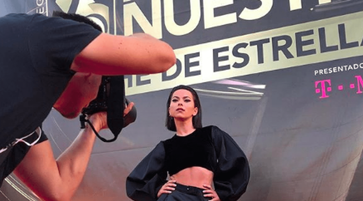 Inna pentru prima dată la Premiile Lo Nuestro, alături de Thalia, Marc Anthony și J Balvin