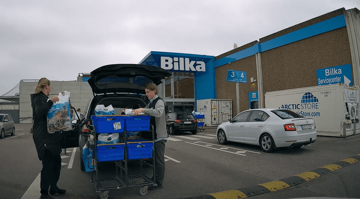 VIDEO | Cum își fac danezii cumpărăturile în timpul pandemiei pentru a evita aglomerația din supermarketuri