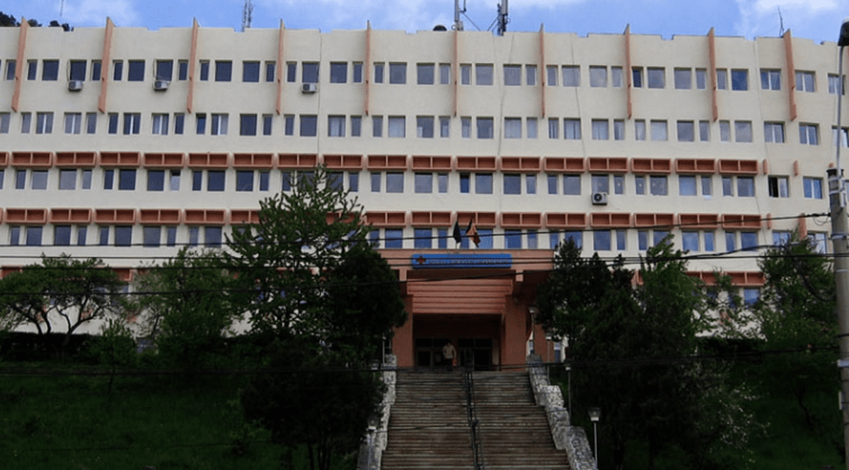 Pacienți cu coronavirus, externați din Spitalul Piatra-Neamț. 27 de oameni erau asimptomatici, încadrați în ordinul ulterior anulat de Ministerul Sănătății