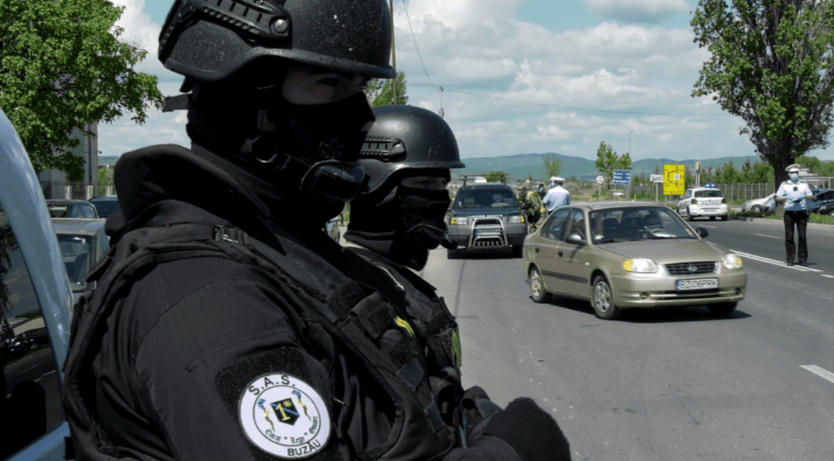 Carantină în Râmnicelu, după ce oamenii au refuzat testarea, în urma descoperiiri unui focar