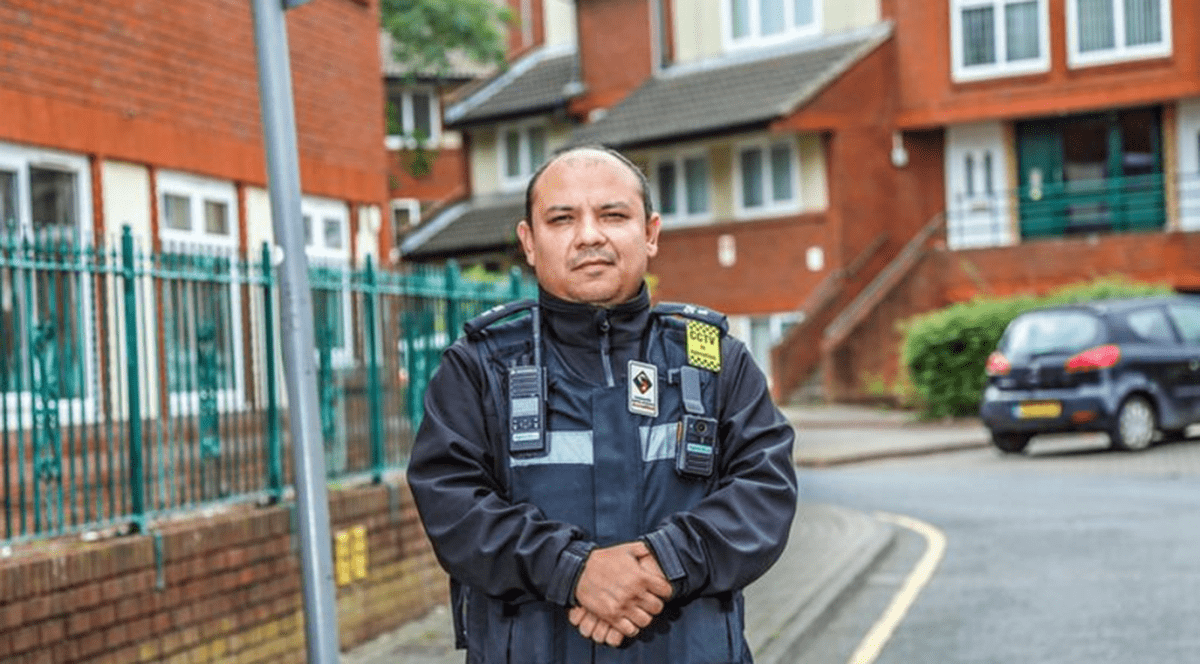 Toate autoritățile locale dintr-un oraș din Marea Britanie apelează la un român care e gardian public. Care e motivul