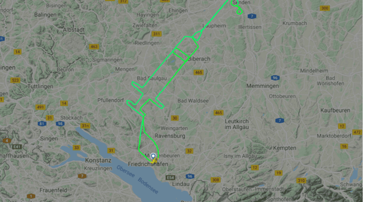 Zbor special al unui pilot german, care a desenat o seringă pe cer: „Am vrut să atrag atenția că începe campania de vaccinare”