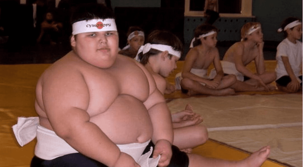 Luptătorul de sumo, declarat cel mai greu copil din lume, a murit la 21 de ani