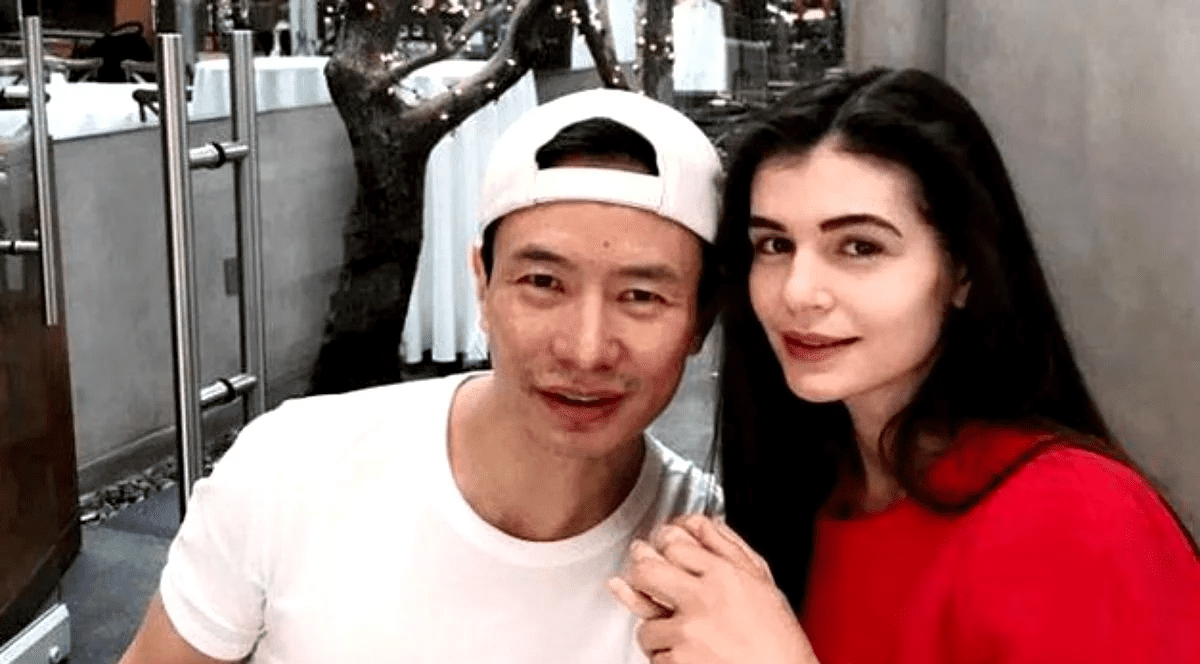 Monica Gabor și Mr Pink, moment romantic pe plajă. Cum este tratată fosta soție a lui Irinel Columbeanu