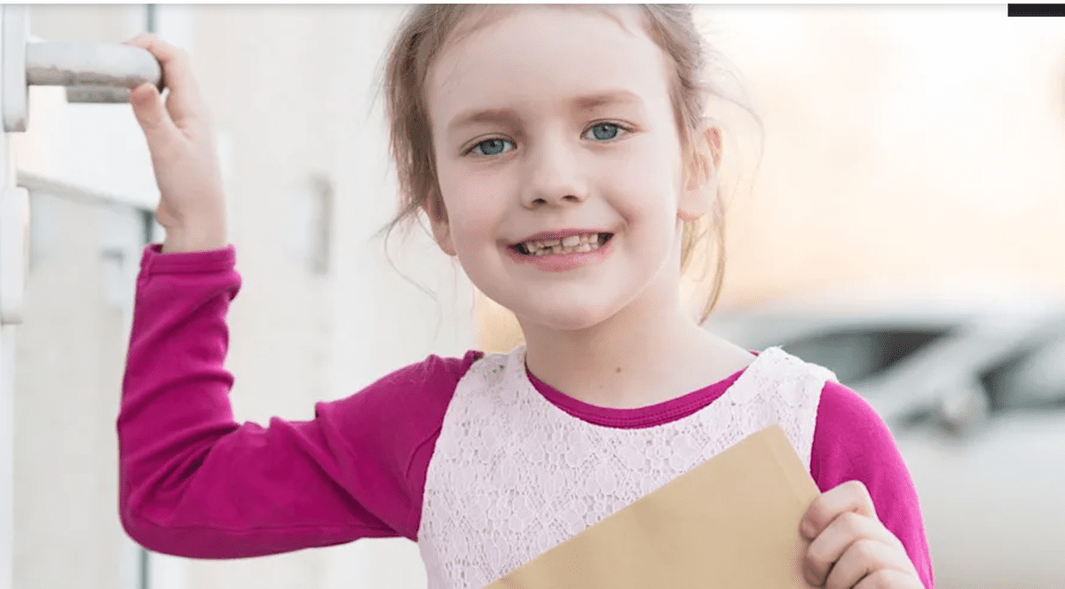 O fetiță de 6 ani compune „scrisori împotriva singurătății” pentru rezidenții unui cămin de bătrâni din Germania: „Ni s-a făcut pielea de găină”