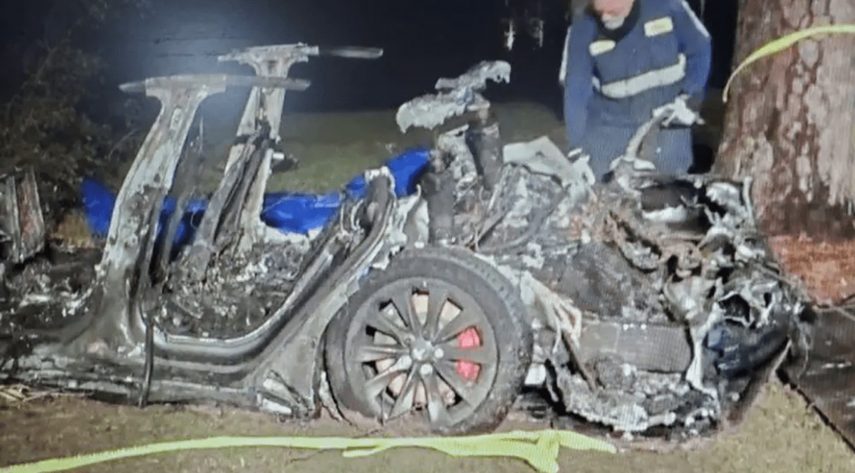 Tesla este investigată în SUA, în urma accidentului fatal al unui automobil fără şofer. Reacția lui Elon Musk