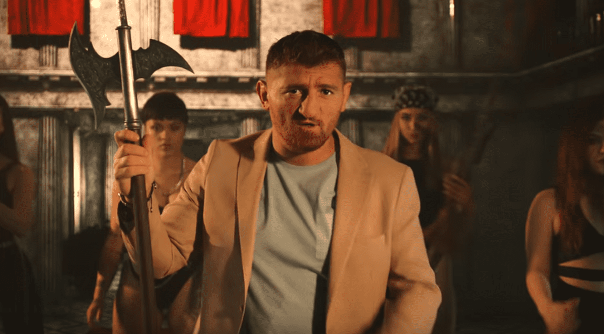 Jador, Cătălin Moroșanu și Lino Golden au lansat „Sunt o forță”. Cum sună piesa realizată la „Survivor”