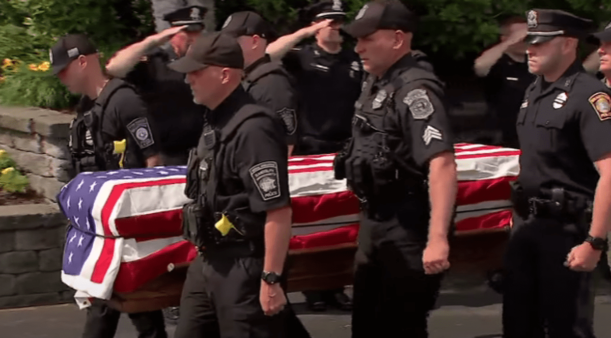 Un câine polițist care a murit la datorie, înmormântat cu onoruri militare în SUA